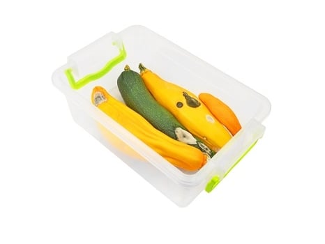 Plastic food containers FAQ: Cleaning, cooking & storage tips